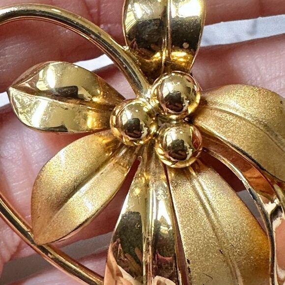 Forstner Sterling gold tone flower brooch - Picture 9 of 9